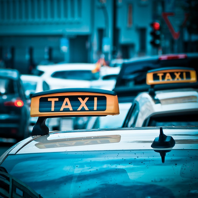 Obraz Taxi Suche, Ząb Taxi Suche obraz taxi ząb